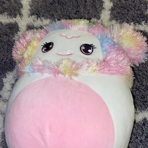 MYSTERY SQUISHMALLOW YETI SMELLS GREAT
